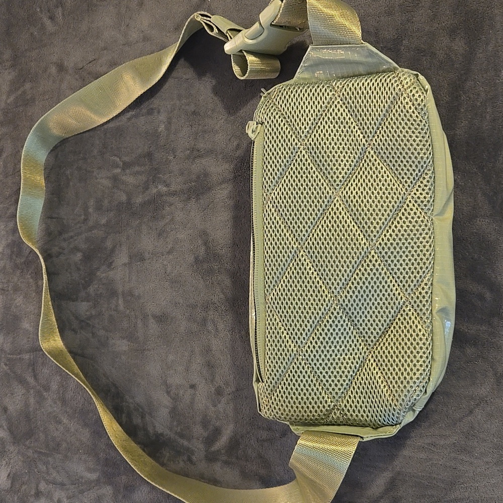 CalPak Juniper Terra Sling Crossbody Bag. - Picture 2 of 6